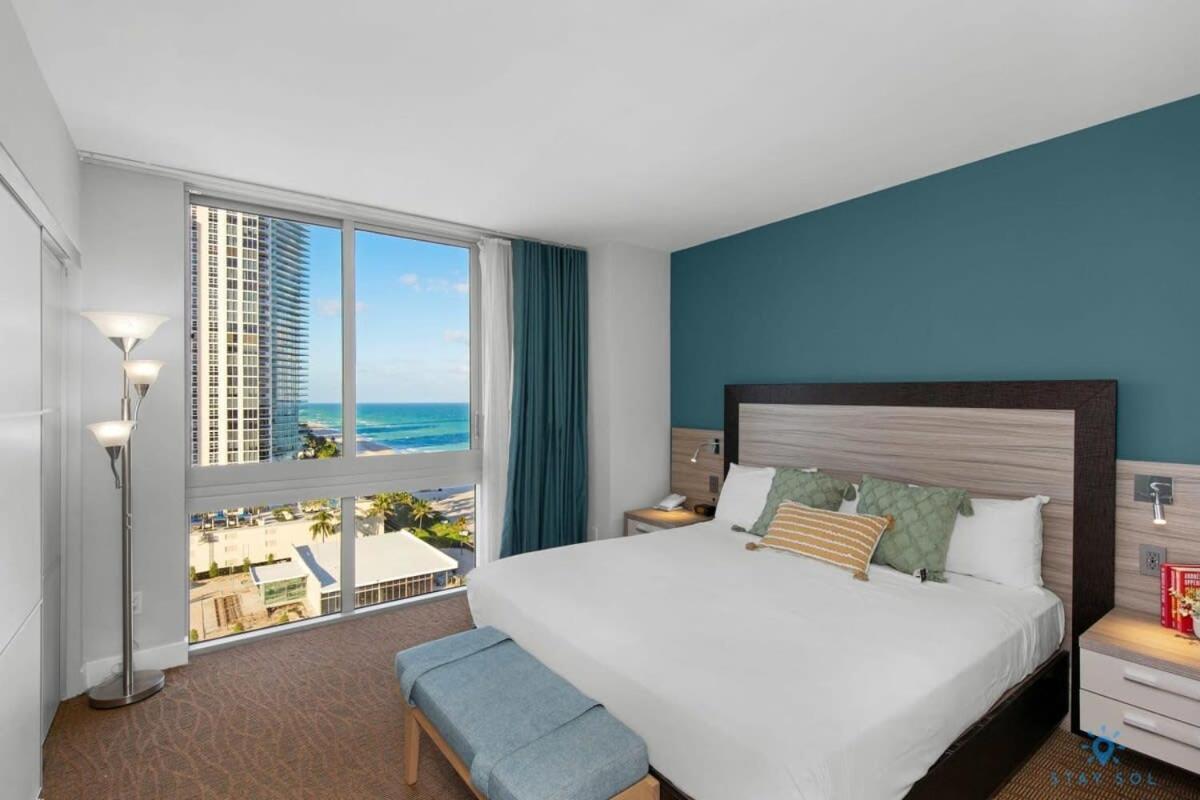 Beachfront Resort Pool Ocean View Balcony Miami Beach Exteriér fotografie