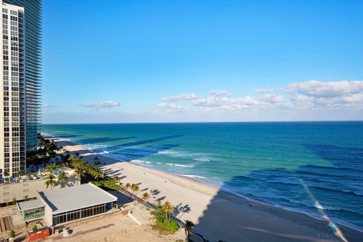 Beachfront Resort Pool Ocean View Balcony Miami Beach Exteriér fotografie