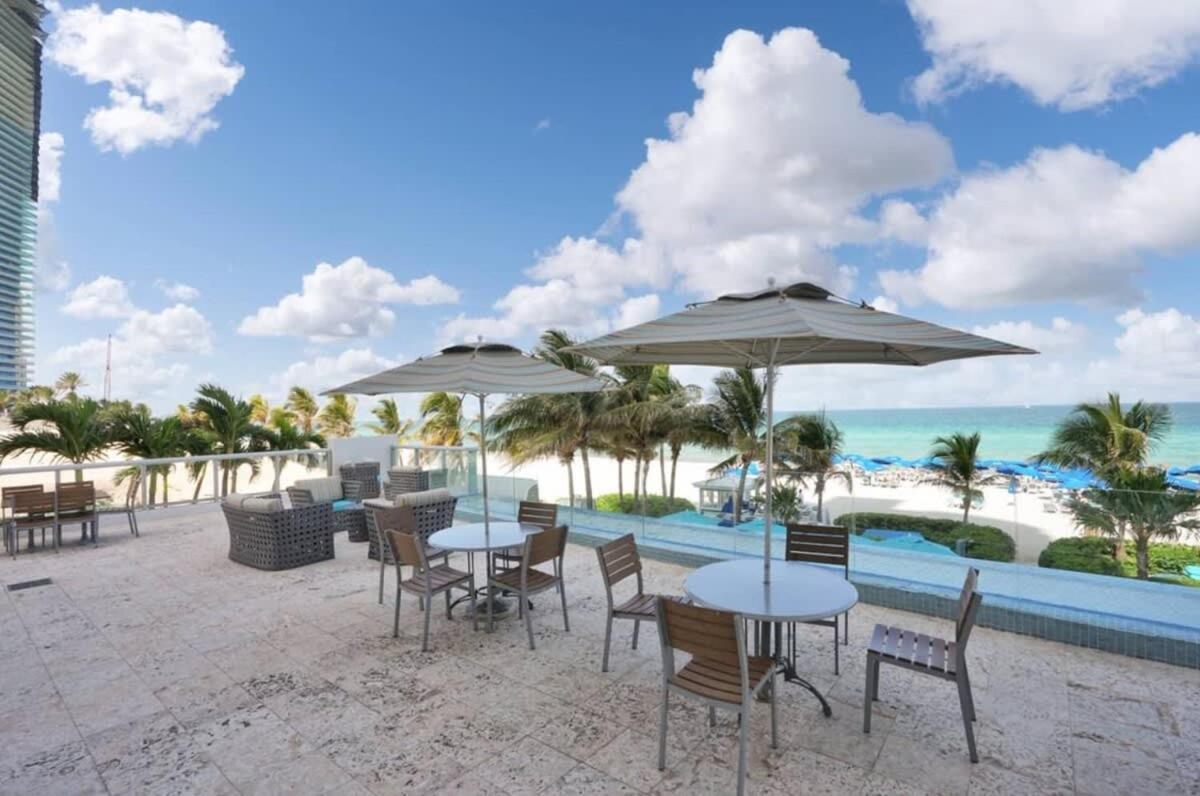 Beachfront Resort Pool Ocean View Balcony Miami Beach Exteriér fotografie