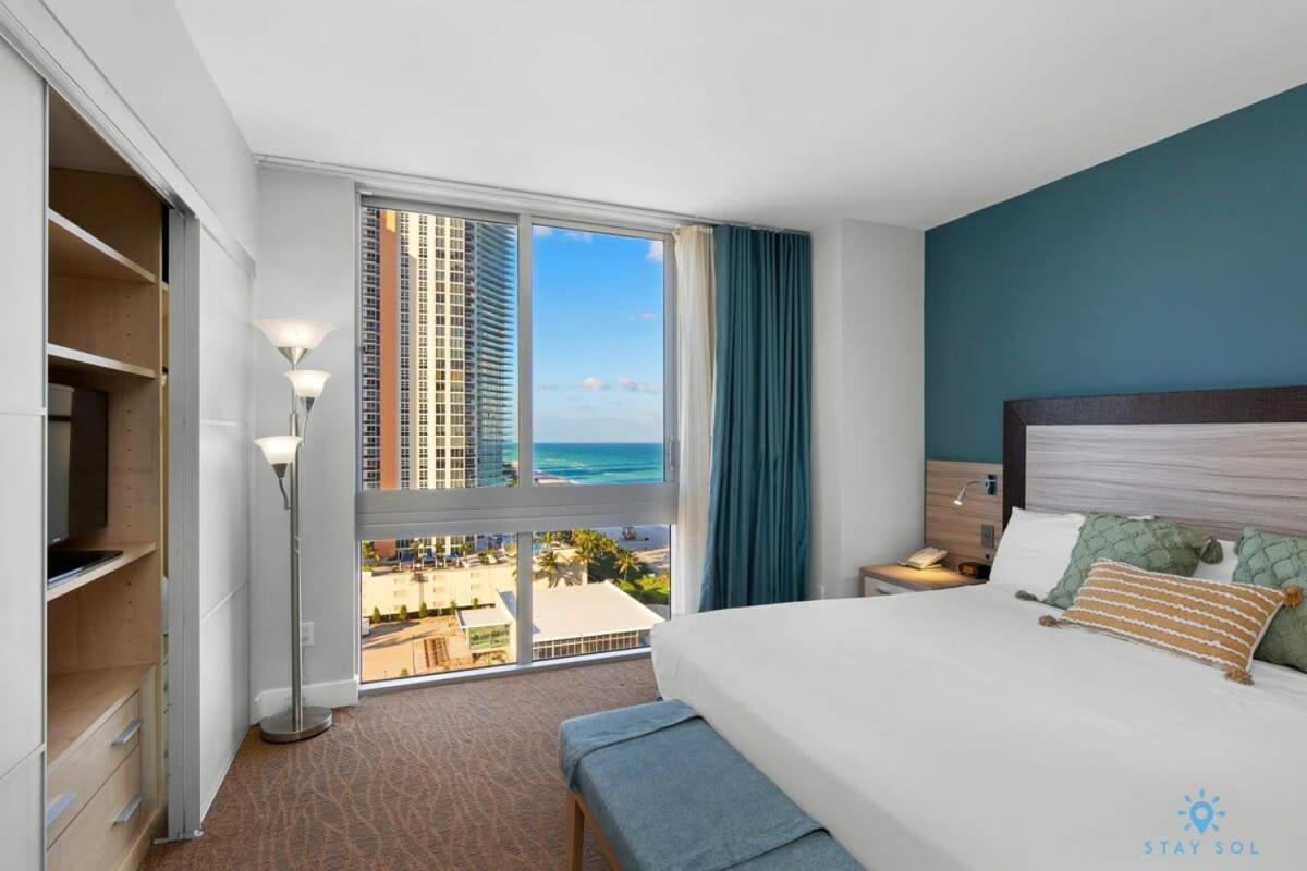 Beachfront Resort Pool Ocean View Balcony Miami Beach Exteriér fotografie