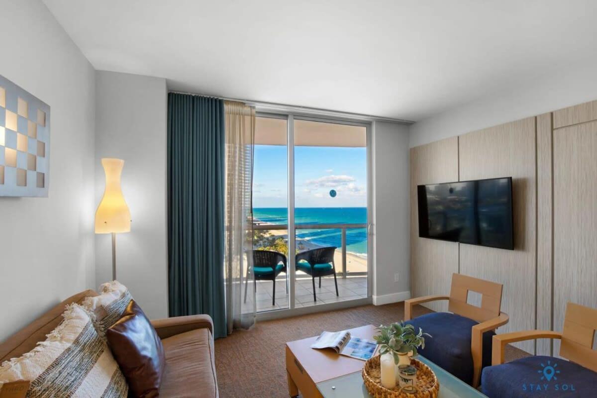 Beachfront Resort Pool Ocean View Balcony Miami Beach Exteriér fotografie